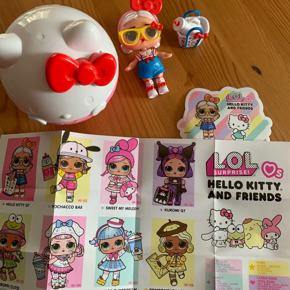 L.O.L. Surprise! Hello Kitty and Friends Playset - Red and White